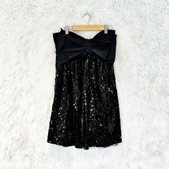 Zara Dresses & Skirts - Zara sequined strapless swing dress with bow